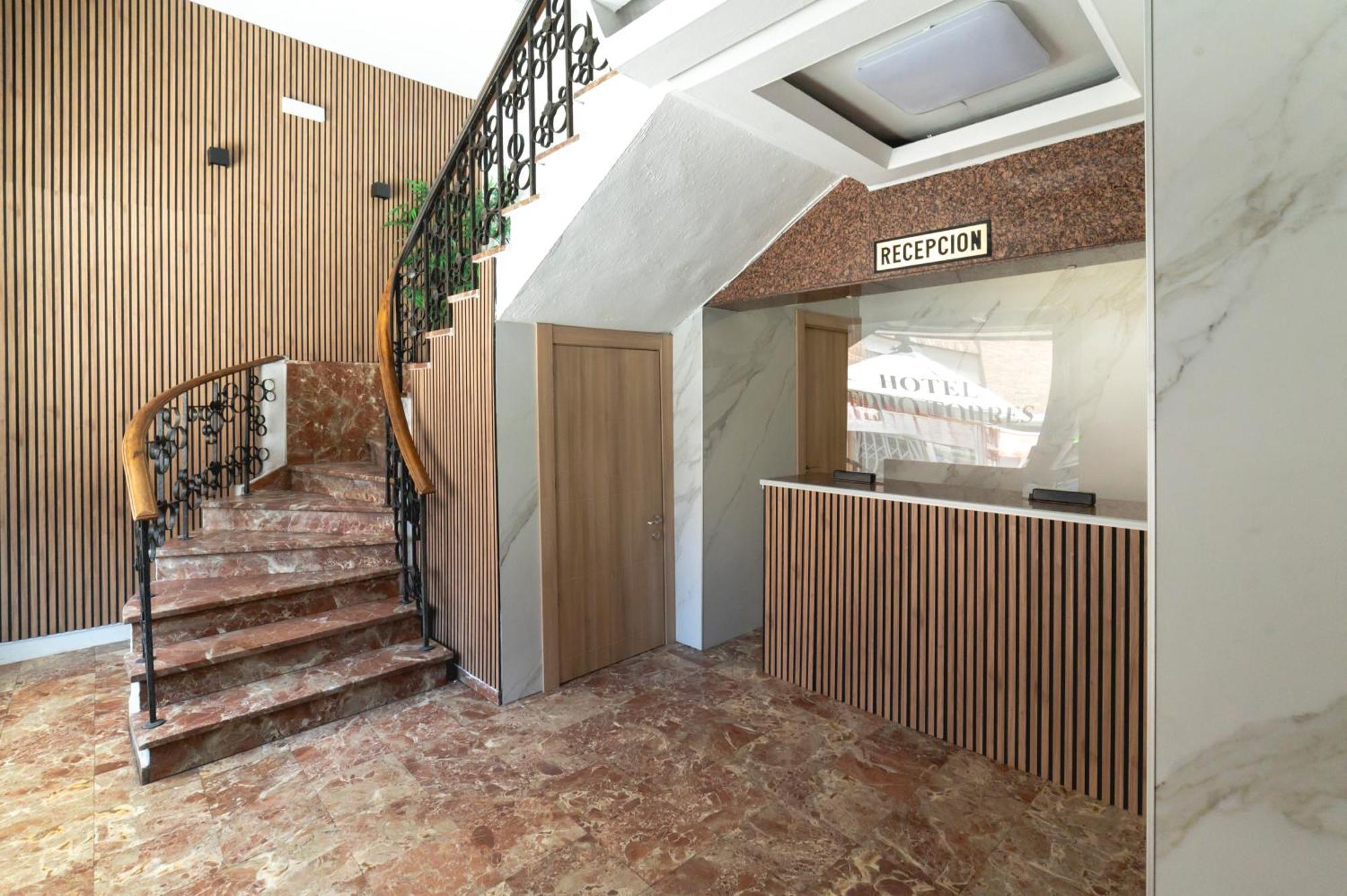 Hotel Pedro Torres Cuenca  Ngoại thất bức ảnh