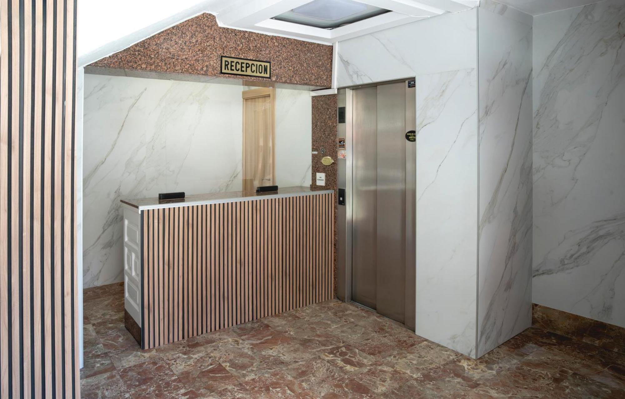 Hotel Pedro Torres Cuenca  Ngoại thất bức ảnh