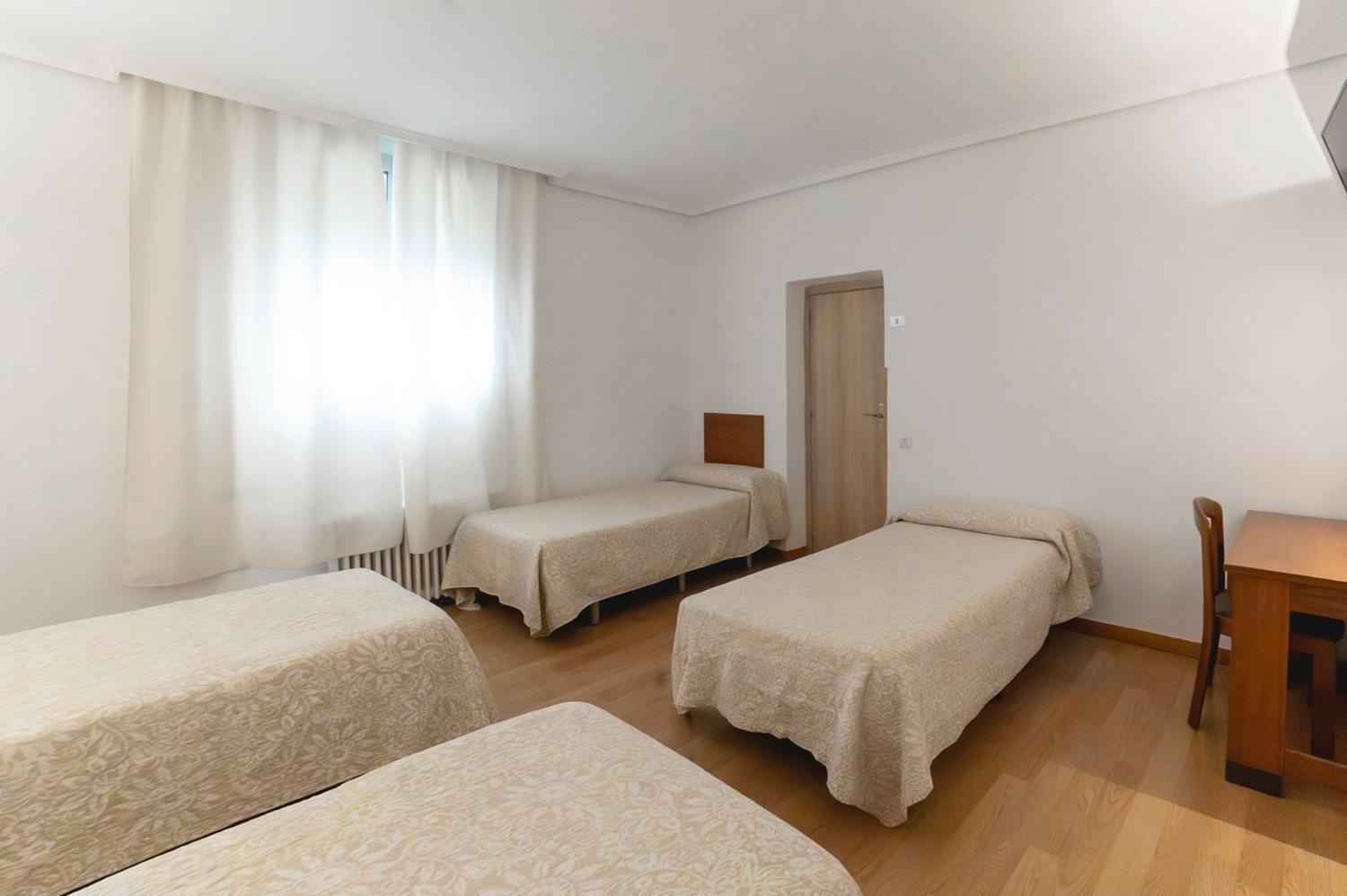 Hotel Pedro Torres Cuenca  Ngoại thất bức ảnh