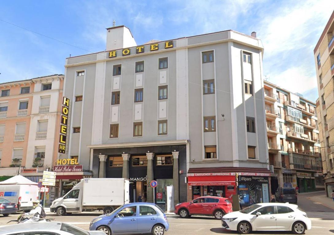 Hotel Pedro Torres Cuenca  Ngoại thất bức ảnh