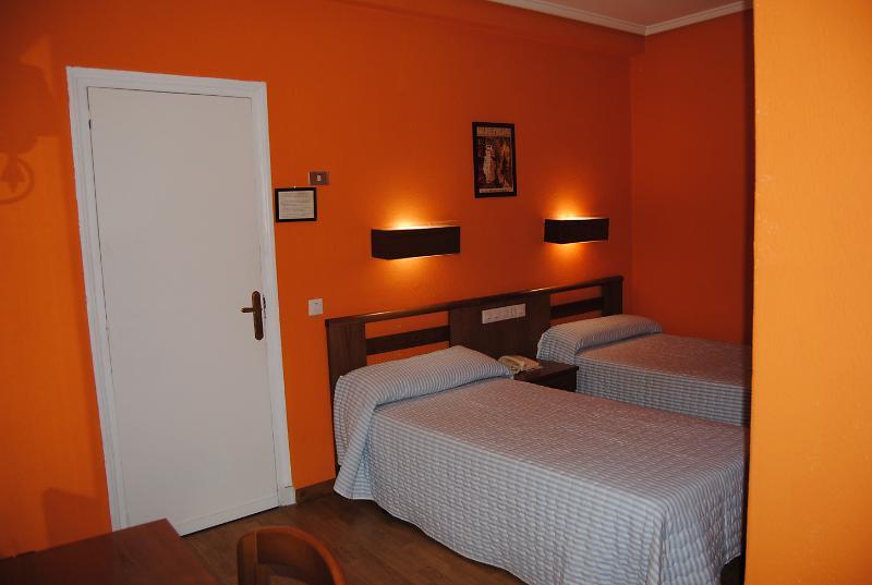 Hotel Pedro Torres Cuenca  Ngoại thất bức ảnh