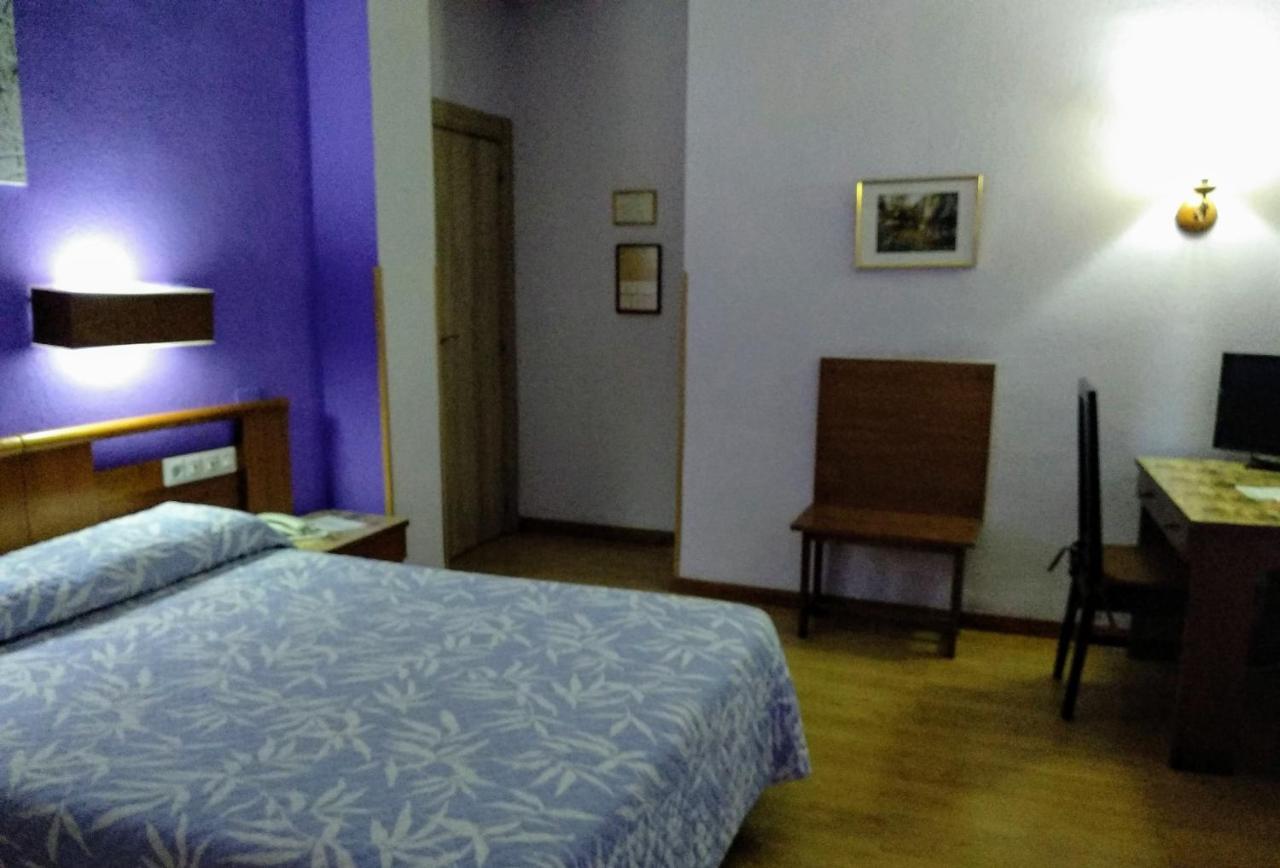 Hotel Pedro Torres Cuenca  Ngoại thất bức ảnh